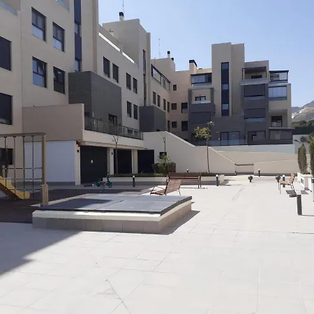 度假居 Real Del Pinillo, Nueva Construccion 托雷莫利诺斯